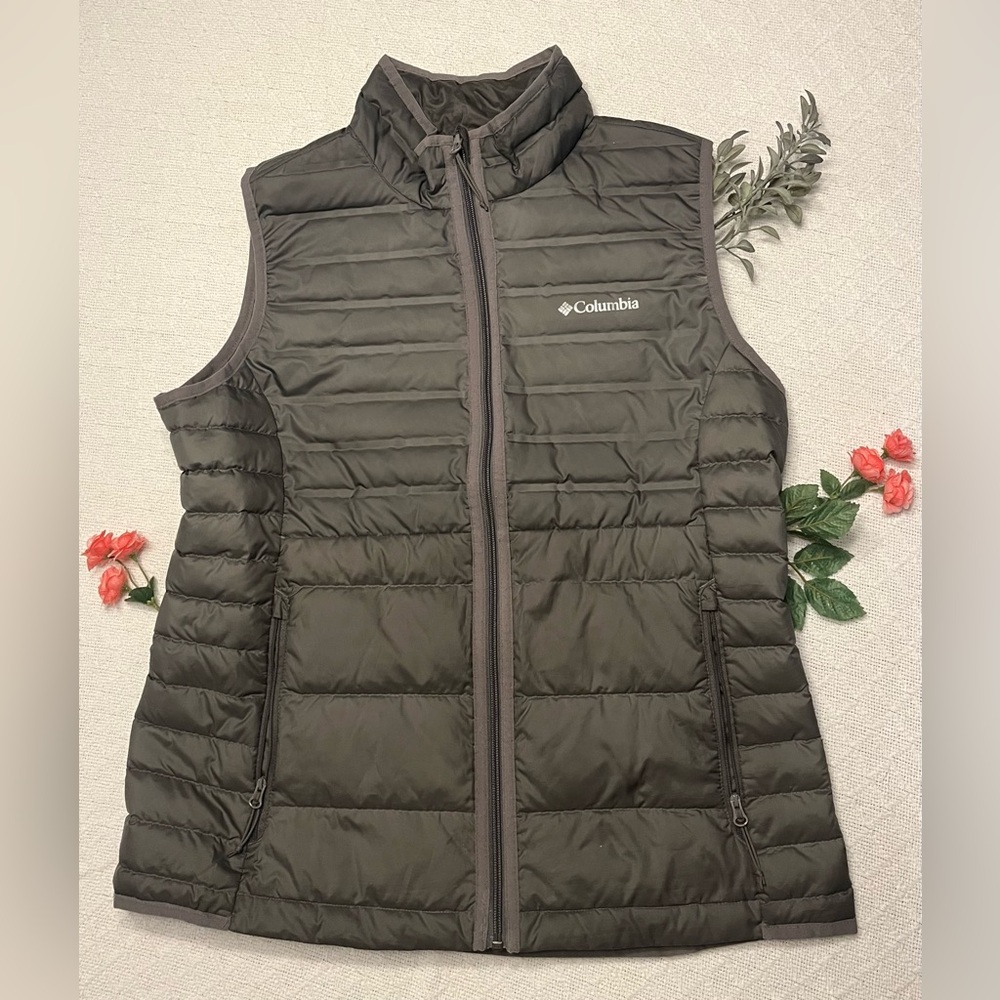 Columbia men’s Powder Lite Vest in Grey